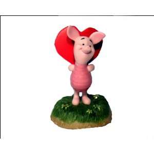 Disney Pooh and Friends Figurine   Piglet Big Hearts Come in Small 