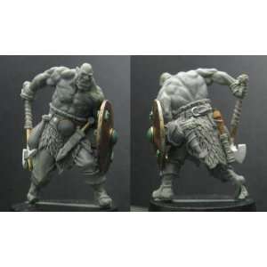    28mm Fantasy Miniatures: Sverreulf the Red Handed: Toys & Games
