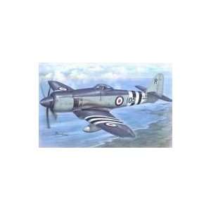   72 Hawker Sea Fury FB Mk 11 Fighter Bomber Version Kit: Toys & Games