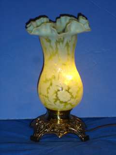 FENTON   L.G.WRIGHT VASELINE GLASS DAISY AND FERN LAMP VASE, CATALOG 
