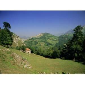 com Sierra Dobros, Picos De Europa Mountains, (Green Spain), Asturias 