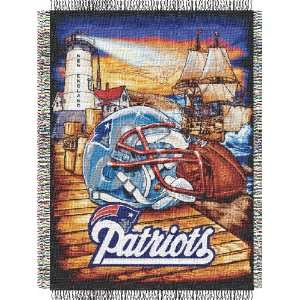    New England Patriots Woven NFL Throw   48 x 60 Home & Kitchen