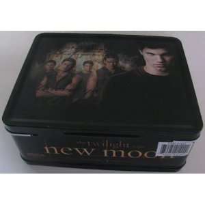  Twilight   New Moon Jacob and Wolf Pack Tin Tote Kitchen 