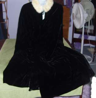   Vintage Black Velvet  Cape with Silk Linning  