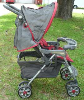 COMBI Light Weight Baby Stroller   Burgundy Red & Gray   AWESOME! THE 