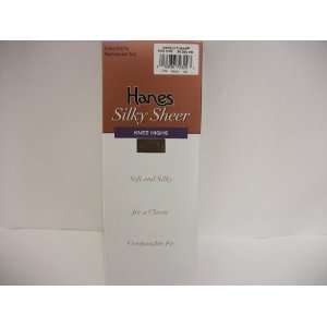  Hanes Silky Sheer Knee Highs Barely There Toys & Games