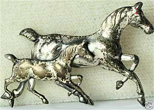 VINTAGE 1950S STERLING SILVER MOTHER & BABY HORSE PIN  