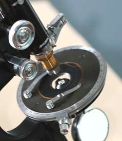 ERNST LEITZ WETZLAR MODEL IIIM PETROGRAPHIC POLARIZING MICROSCOPE 