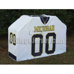 Michigan Wolverines Jersey Grill Cover Memorabilia.:  