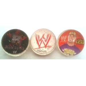  WWE Wrestling Large Super Balls   Lot of 8 Toys & Games