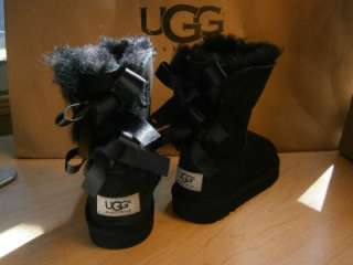 UGG BOOTS Bailey Button BOWS Toddler Girls US sz 11  