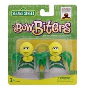  Big Bird Sesame Street Bow Biters 