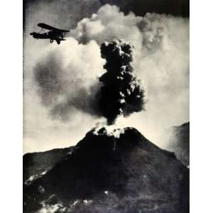1934 Print Italy Bay of Naples Mount Vesuvius Volcano Eruption Smoke 