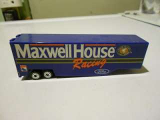 Racing Champions : Maxwell House Racing Semi Tractor and Trailer 