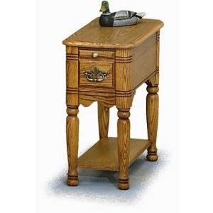  Threshers Chairside Table in Oak: Furniture & Decor