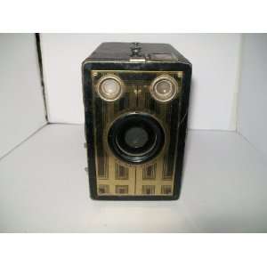    Vintage Kodak Brownie Junior Six 16 Box Camera 