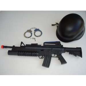  M16 Machine Gun with Grenade Launcher + M88 Combat Helmet 