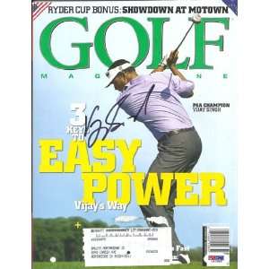  Vijay Singh Autographed Golf Magazine PSA/DNA #L62965 