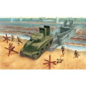   72 LCM(3) Landing Craft + M4A1 w/Deep Wading Kit Toys & Games