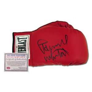  Pernell Whitaker Autographed Everlast Boxing Glove: Sports 
