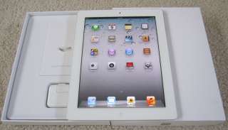NEW Bundle Apple iPad 2 32GB, Wi Fi, 9.7in   WHITE 885909472376  