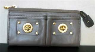 NWT Authentic Marc by Marc Jacobs Totally Turnlock Taupe Zip Clutch 