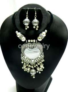 We are the manufacturer of all type of such Necklace Small set, You 