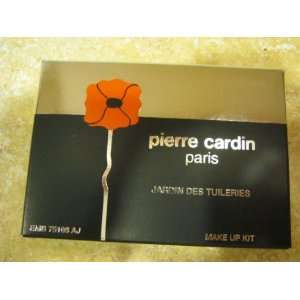 pierre cardin of paris   MAKE UP KIT   A Soft Multicolor Blusher With 