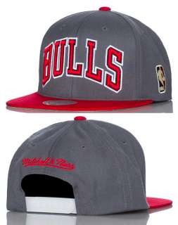 MITCHELL AND NESS CHICAGO BULLS CLASSIC NBA SNAPBACK CAP  