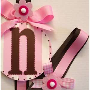   painted round wall letter hair bow holder   pink/brown