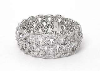 this is a gorgeous platinum and brilliant diamonds bracelet the 