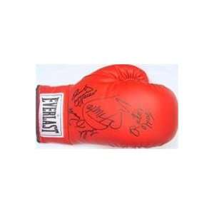  Boxing Glove. Signed by: Pipino Cuevas, Ricardo Finito Lopez 