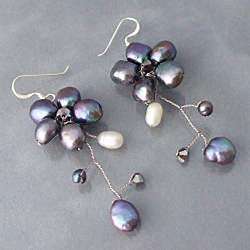 Sterling Silver Dreamy Nature Black Pearl Flower Earrings (Thailand 