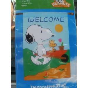  WELCOME   Snoopy Peanuts Outdoor Decorative Flag Banner 28 