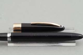 Sheaffer Snorkel Valiant Black Fountain Pen near MINT!  