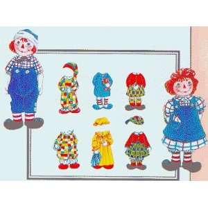 Raggedy Ann and Andy MagiCloth Paper Dolls: Toys & Games