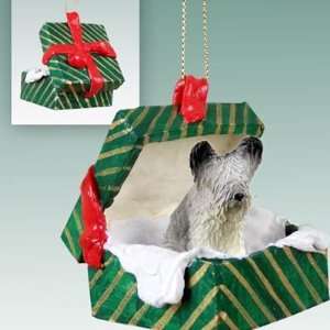  Skye Terrier Green Gift Box Dog Ornament: Home & Kitchen