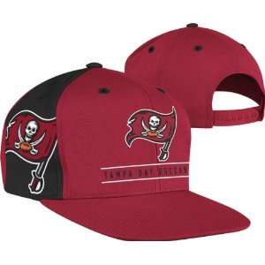   Tampa Bay Buccaneers The Bar Snapback Adjustable Hat: Sports