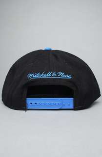 Mitchell & Ness The Orlando Magic Sharktooth Snapback Hat in Blue 