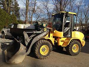 2002 volvo L30B 4x4 articulating wheel loader , LOW HOURS  