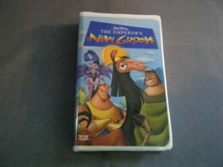   EMPERORS NEW GROOVE in COLLECTOR CLAM CASE 786936144598  
