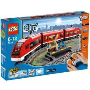 LEGO CITY PASSENGER TRAIN 7938 FREE SHIPPING IN TIME FOR XMAS 