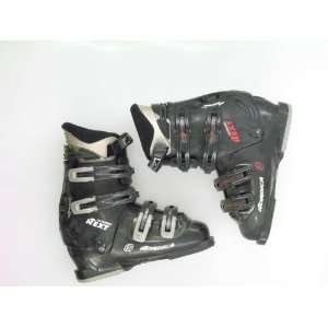   57 Intermediate Ski Boots Mens 8.5 Mixed Up Models