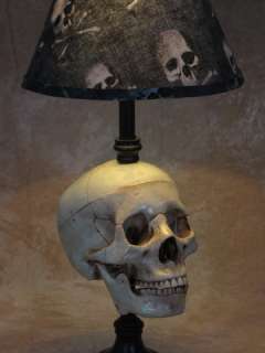 Skull Desk Lamp w/ bone shade Halloween Prop Skulls NEW  